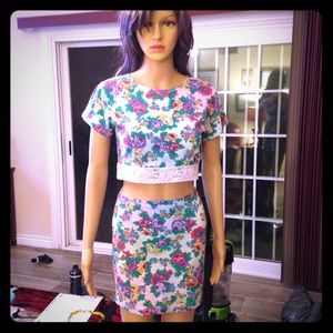 Vintage crop top and skirt outfit